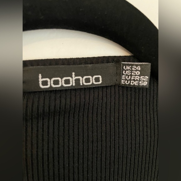 Ribbed scoop neck black bodysuit with snap closure size 20 - Picture 2 of 6